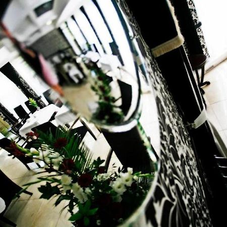 Oyo Clayton Lodge Newcastle-under-Lyme Εξωτερικό φωτογραφία